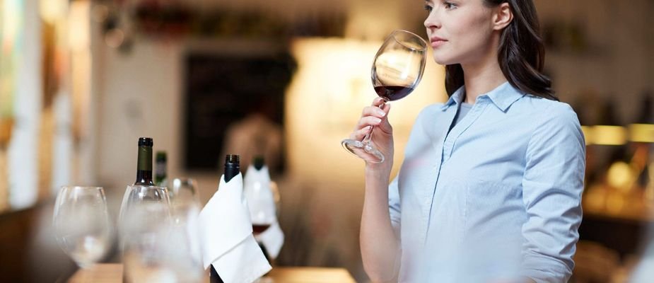 Como escolher o vinho ideal para cada ocasião: guia completo para iniciantes (sem erro)