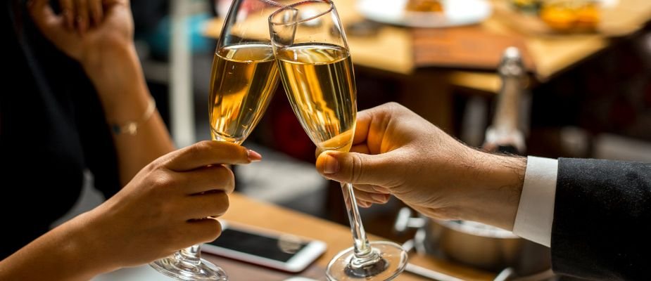 Espumantes: entenda a diferença em relação ao Champagne e como posicionar corretamente